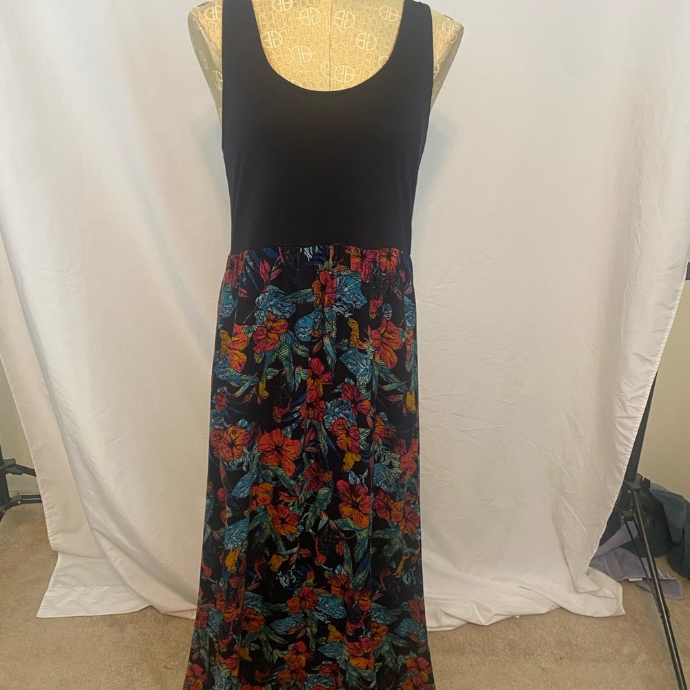 XL “Mudd” Floral Maxi Dress
